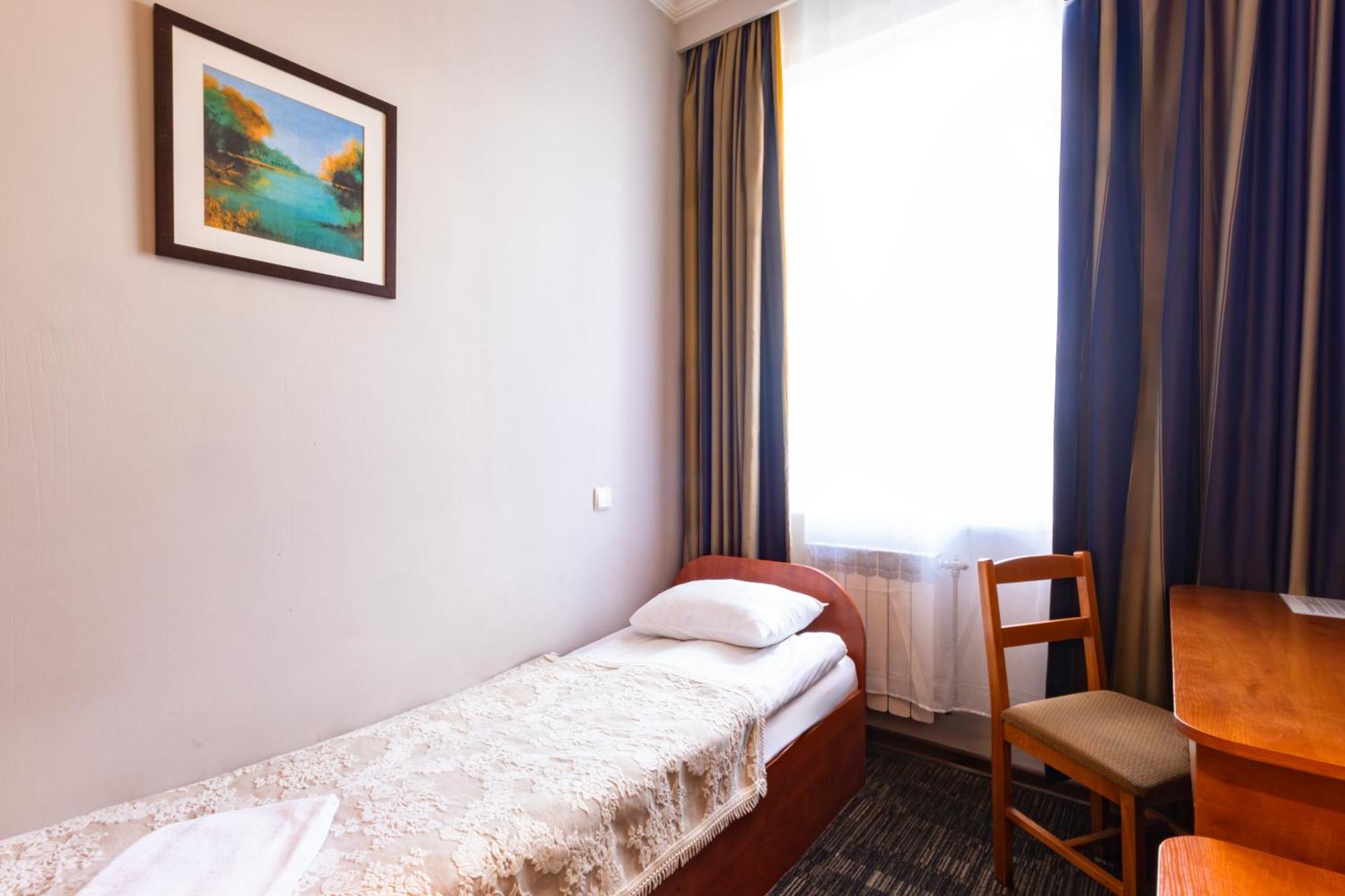 Noclegi Stadion Bed & Breakfast Varsó Kültér fotó