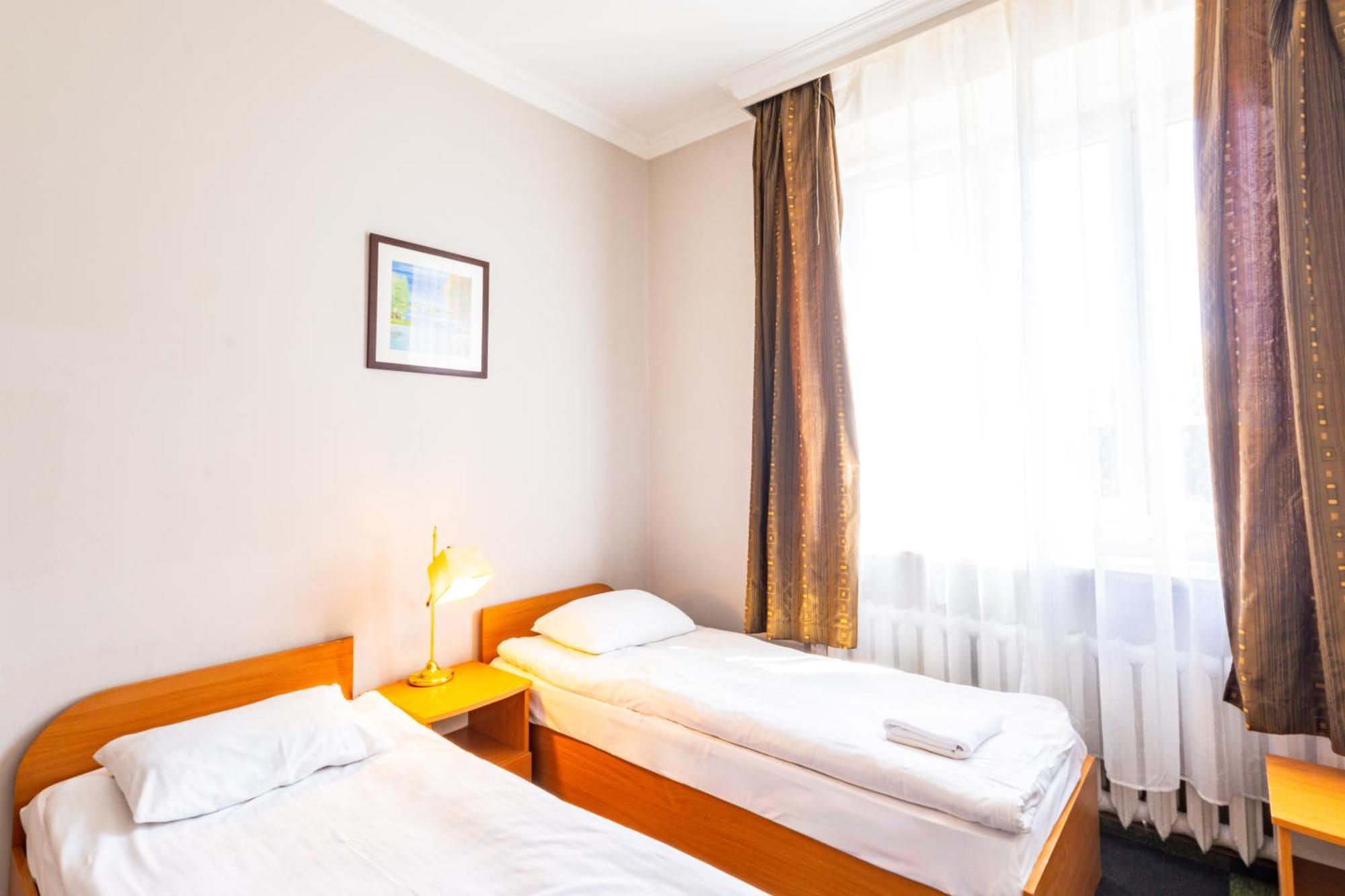 Noclegi Stadion Bed & Breakfast Varsó Kültér fotó